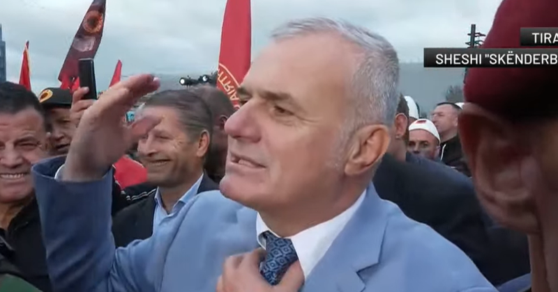 VIDEO/ “Ke thyer urdhërin e partisë” – Bujar Leskaj nuk përmbahet: E kush po e rruan për….