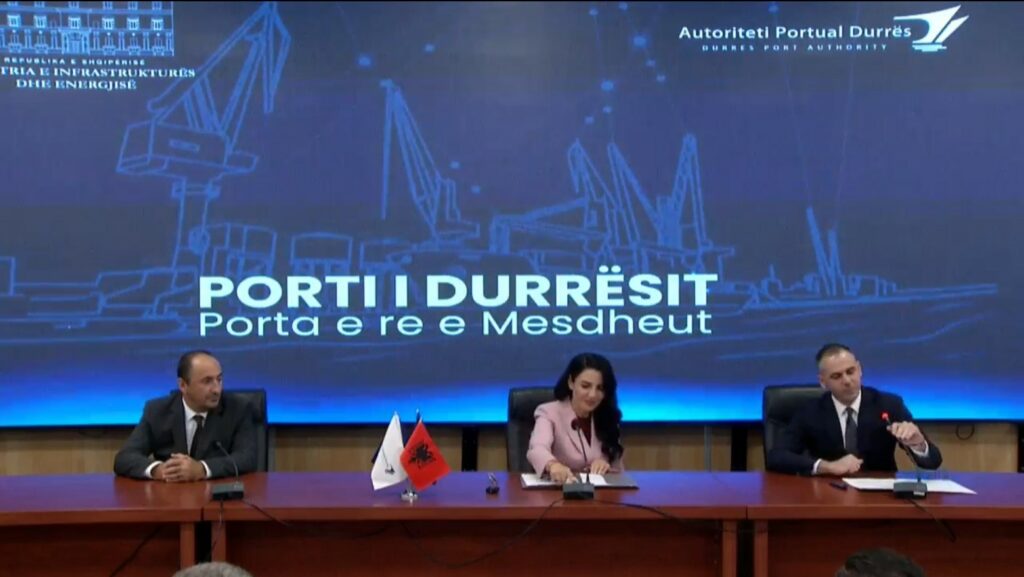 VIDEO / Liburn Aliu, drejtori i ri i Portit të Durrësit! Balluku: Më i spikaturi nga figurat në Kosovë