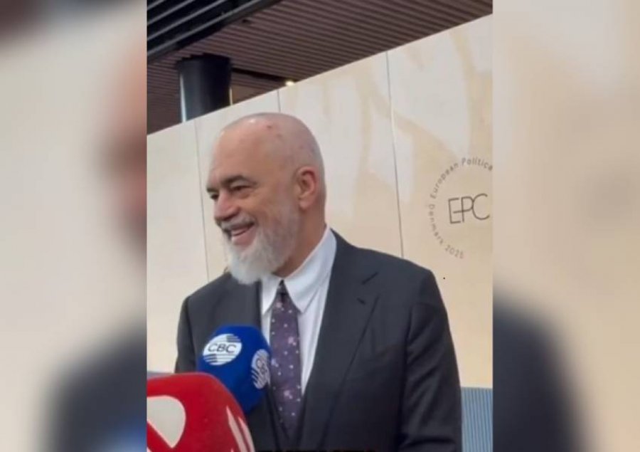 VIDEO/ Rama thelloi talljen me Trump edhe para gazetarëve: Ishim në luftë, tani jemi në paqe