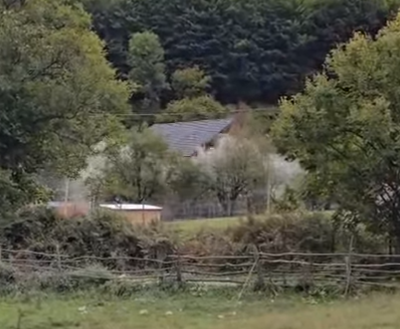 VIDEO/ Vijon aksioni në Theth, shembet me tritol një ndërtesë trekatëshe. Rama publikon pamjet