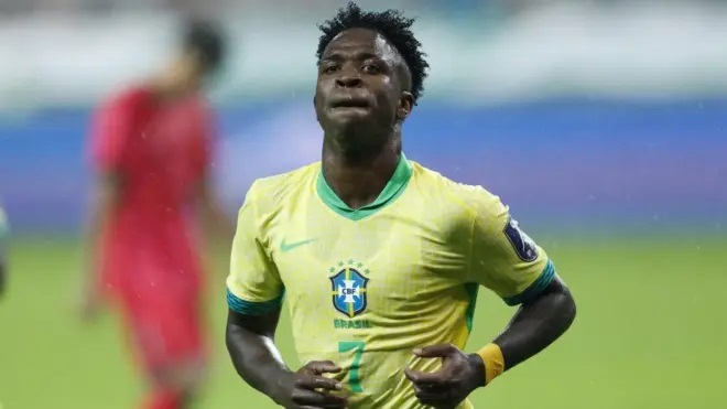 Vinicius “shenjtëron” Ancelottin: Trajneri më i mirë që kam pasur ndonjëherë