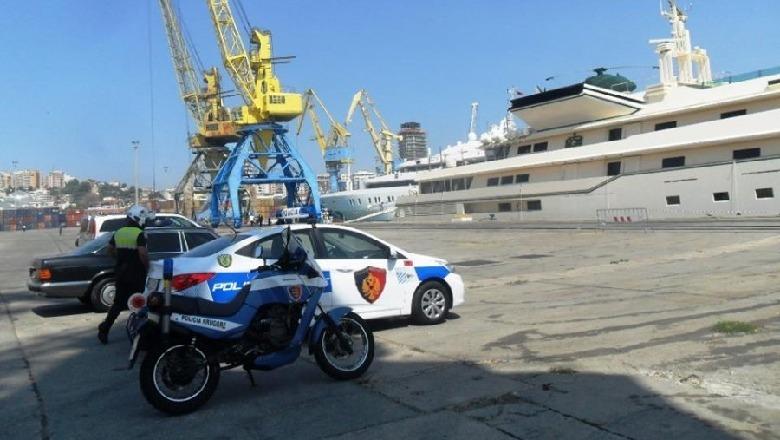 Vodhën motorin e importuar nga Zvicra, pranga dy punonjësve të sigurisë në Portin e Durrësit
