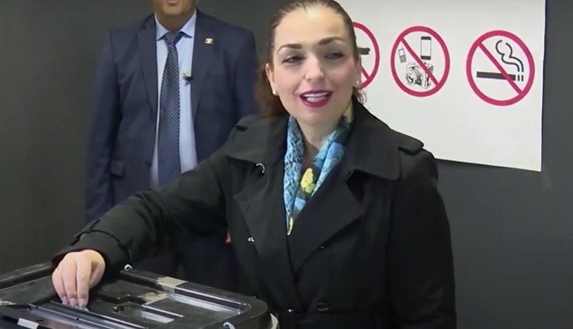 Voton presidentja e Kosovës, Vjosa Osmani: Sa më e lartë pjesëmarrja, aq më e fortë demokracia jonë