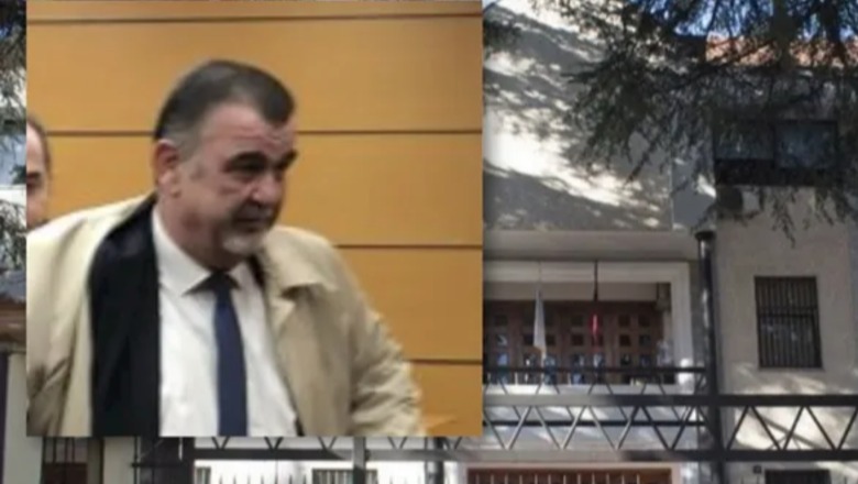 Vrasja e gjyqtarit brenda sallës së gjyqit, autori i vendosi pistoletën në kokë edhe sekretares së seancës, nuk e qëlloi