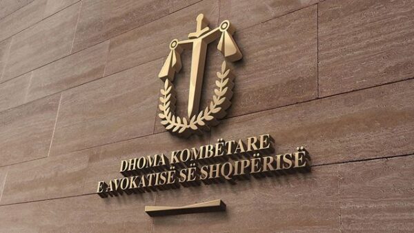 “Vrasja e gjyqtarit”/ Reagon Shoqata e Avokatëve: Drejtësia në duart e politikës, gjyqtarët viktima të korrupsionit