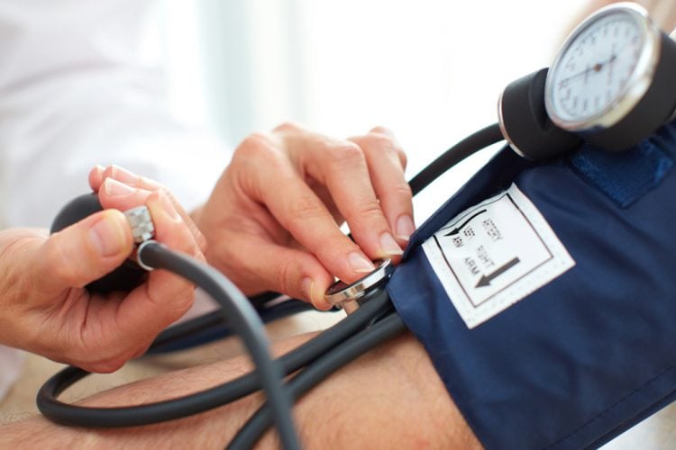 Vuan nga tensioni i lartë? Ja kombinimet natyrale që e ulin në pak minuta, zbulimi bën xhiron e rrjetit