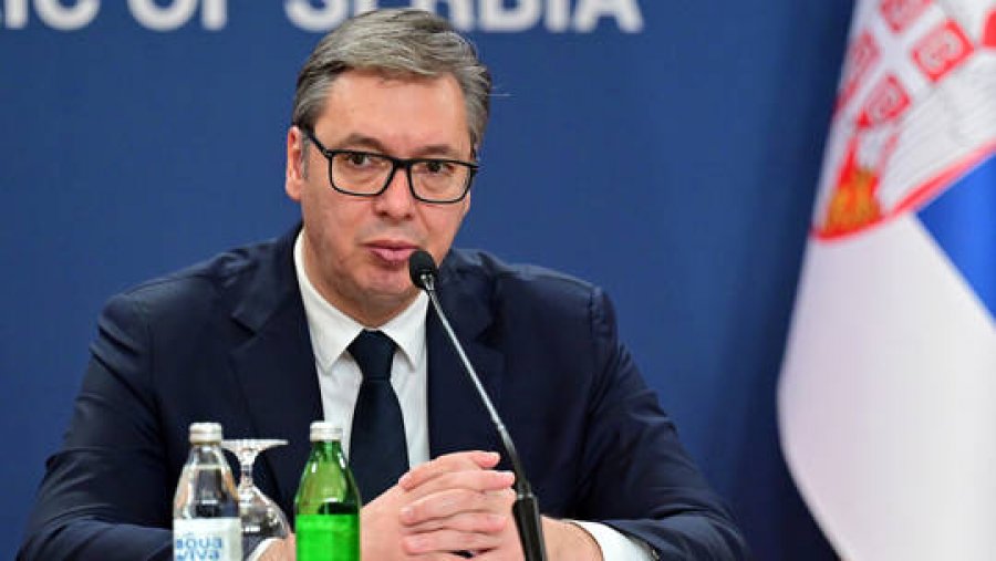 Vuçiç i kërkon SHBA-së më shumë kohë për rafinerinë serbe nën kontrollin e Gazprom: Mos vendosni sanksione dytësore!