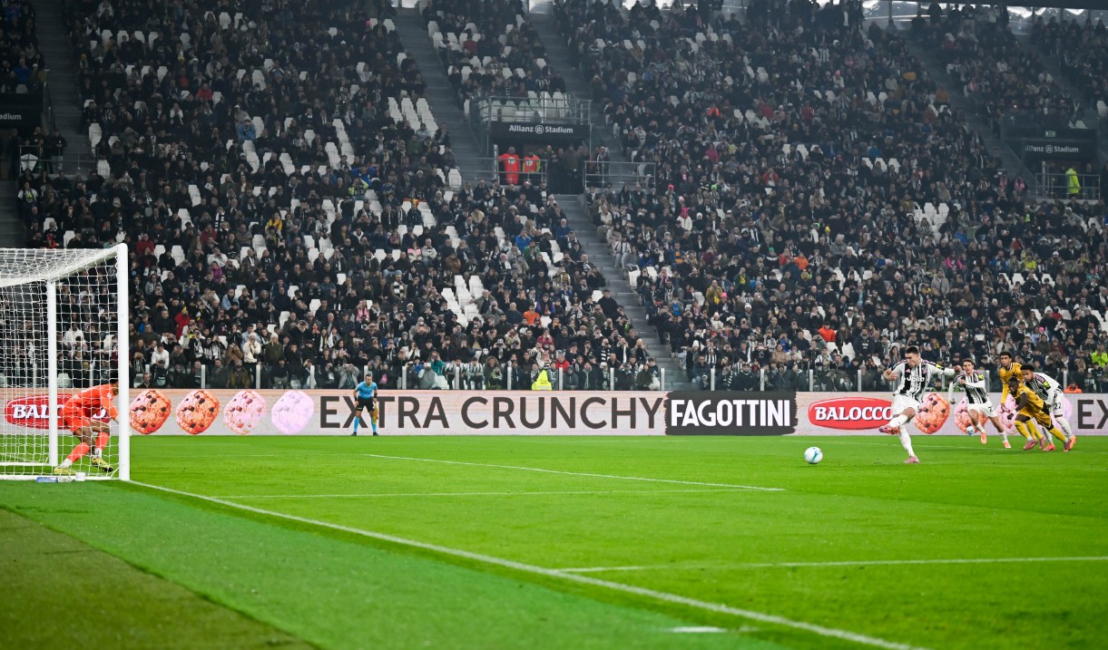 Zaniolo befason Juventusin në fund të pjesës së parë, “paqe” me “nerva” në “Olimpico” (video)