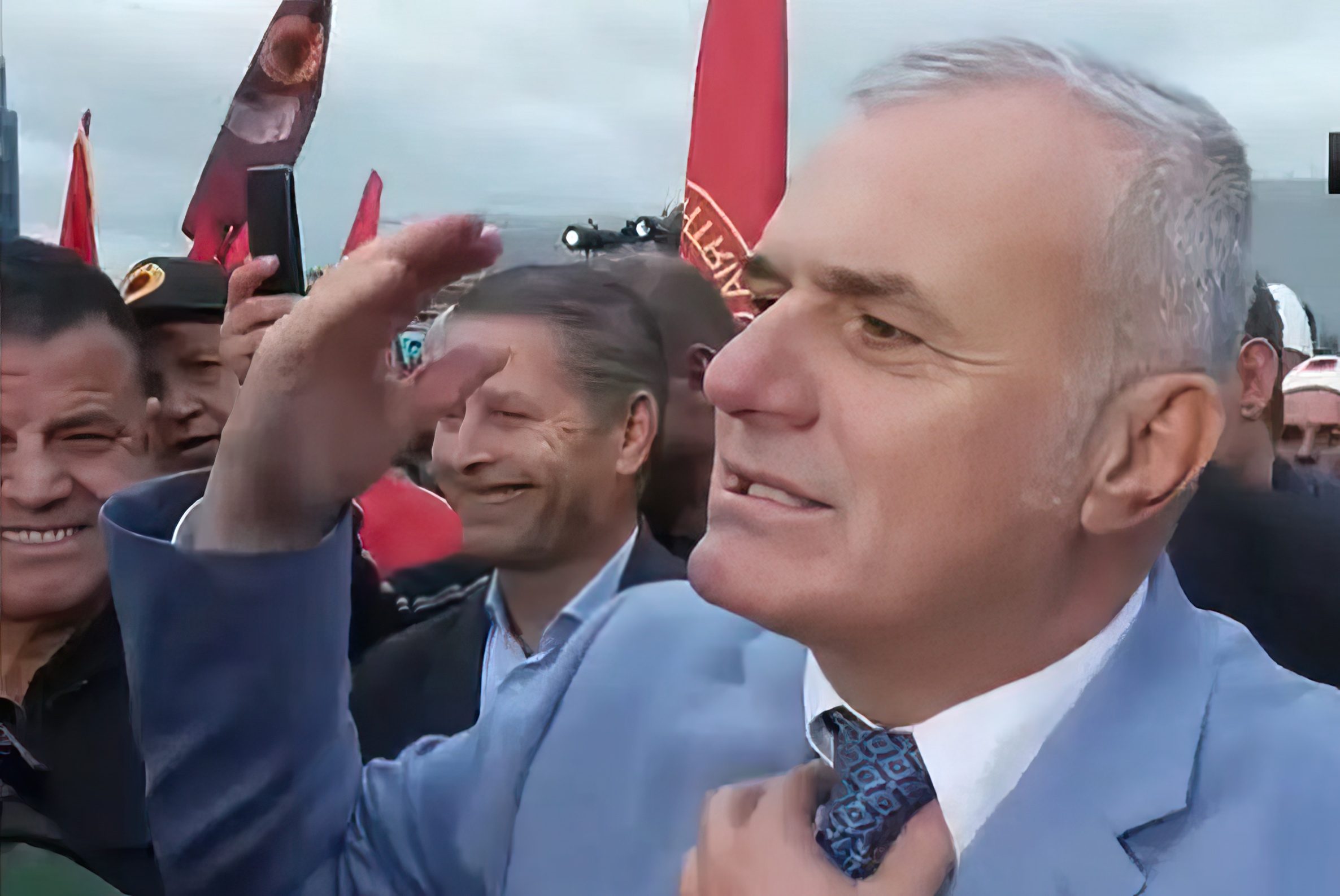 Zekthi merr në mbrojtje Leskajn: E pisët të ngrihet stuhi ndaj një deputeti pse ka pirë alkool