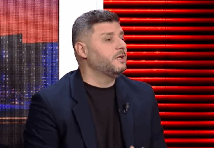 “Zgjedhjet janë arma jonë kundër regjimit”, gazetari paralajmëron sfidë të fortë: Edhe pse Veliaj dorëzohet, beteja…