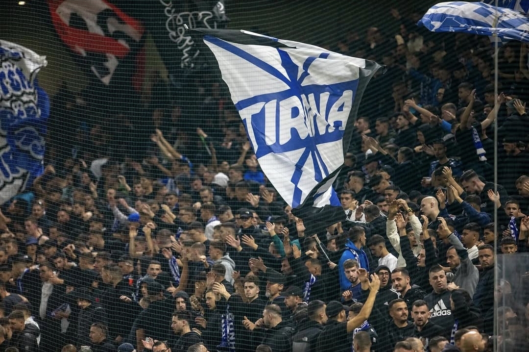 ZYRTARE | Tirana bën “kurban” edhe trajnerin e dytë, zgjedh të tretin brenda 3 muajsh! Njësoj si Partizani…