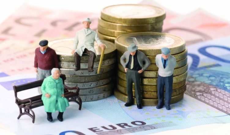 8.8 miliardë euro! Shteti ndan paratë, pjesa më e madhe u shkon pensionistëve, si do shpërndahen paratë e mbetura