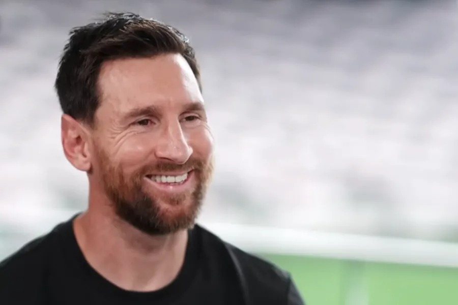 A po kthehet Messi në Barcelonë? Ja çfarë thotë presidenti Laporta