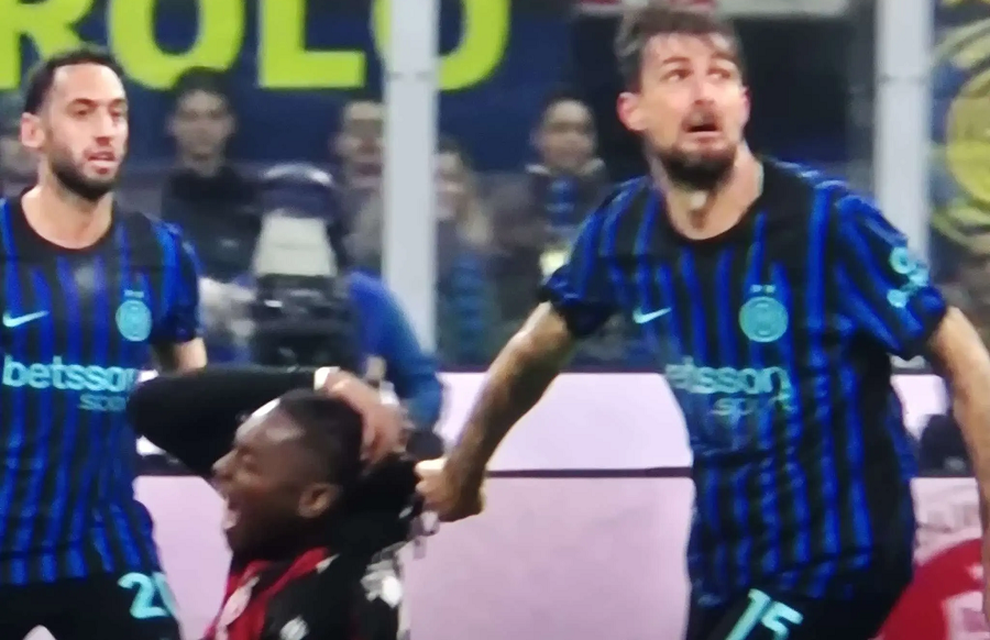 Acerbi–Leao, përplasje të forta: “Pse m’i tërheq flokët?”, “Nëse ma drejton gishtin prapë, ta këpus”