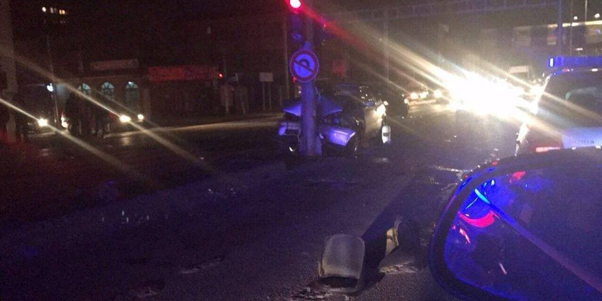 Aksidentohen me makinë dy këngëtarët shqiptarë, ja gjendja tyre