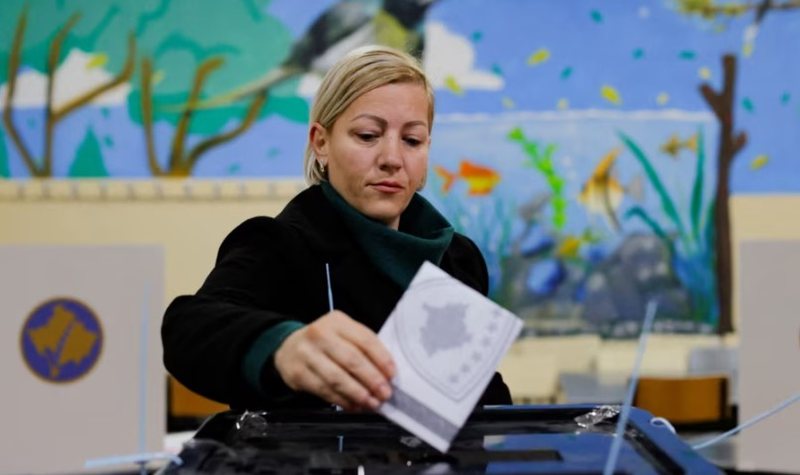 Analiza: Zgjedhje në Kosovë pa fitues absolut, por me mesazhe për partitë