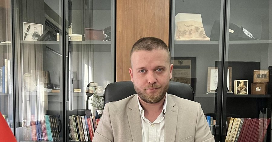 Ardit Bido i kërkon Athinës listën e shqiptarëve të padëshiruar