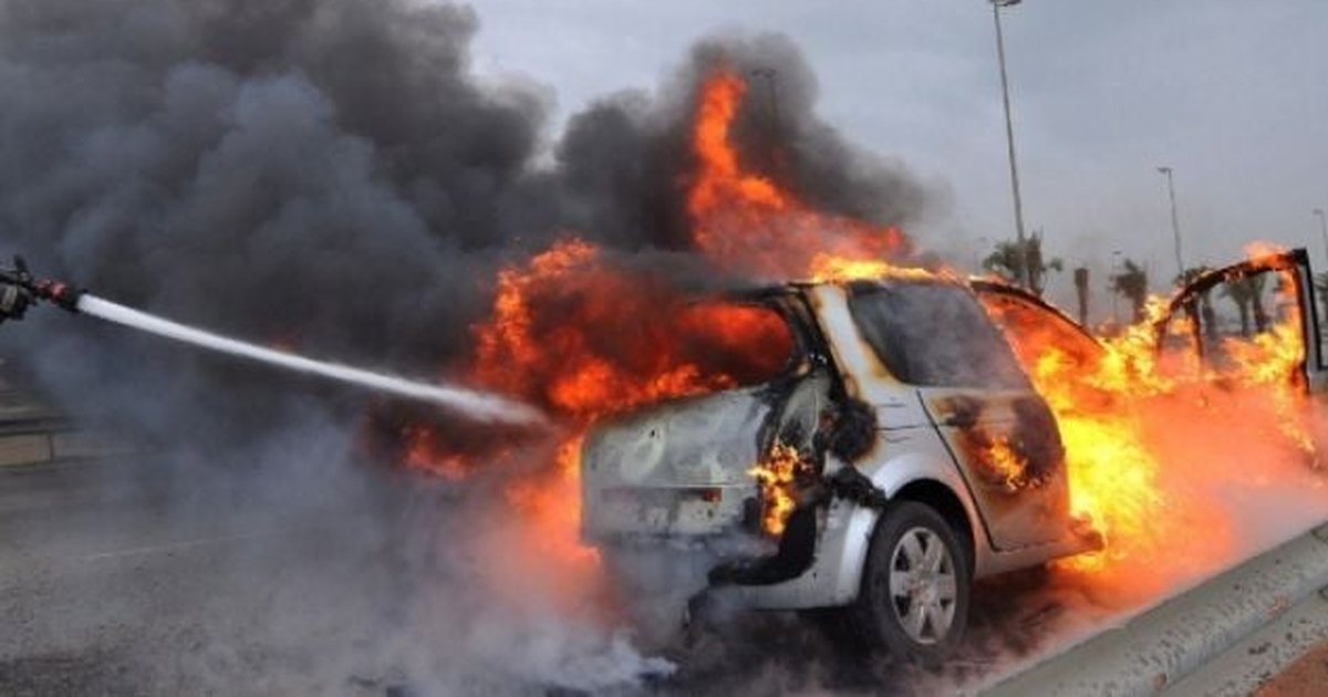 Atentati me një viktimë në Rinas, digjet një makinë në Krujë, dyshohet se i përket autorëve