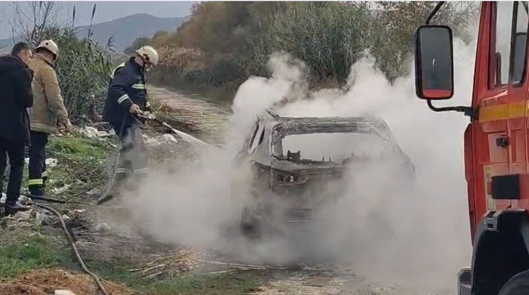 Atentati në Lushnje/ Gjendet i djegur një mjet pa targa, policia ‘blindon’ qytetin në kërkim të autorëve