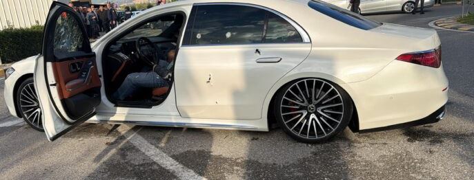 Atentati pranë aeroportit të Rinasit, agjenti i Mbikëqyrjes Policore ende në intubim, mori 10 plumba në trup