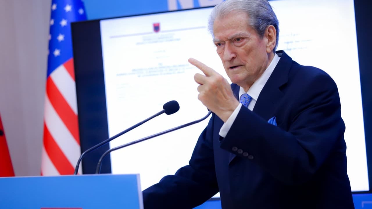 Atentati pranë Rinasit/ Berisha hedh akuza të forta: Muçi Shaljani financues i fushatës së Ervin Hoxhës, Dani ‘bodyguard’ i Blendi Gonxhes