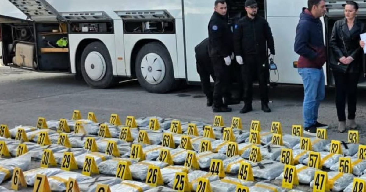 Autobusi nga Shqipëria kapet me drogë në Prizren, sediljet pa pasagjerë, por plot me kanabis
