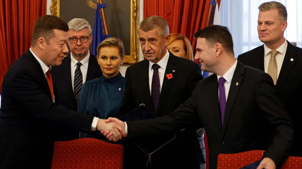 Babish nënshkruan marrëveshje koalicioni me parti euroskeptike