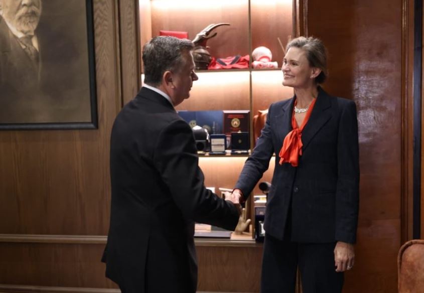 Balla takim ‘kokë më kokë’ me diplomaten amerikane Nancy VanHorn, ja fokusi i diskutimeve