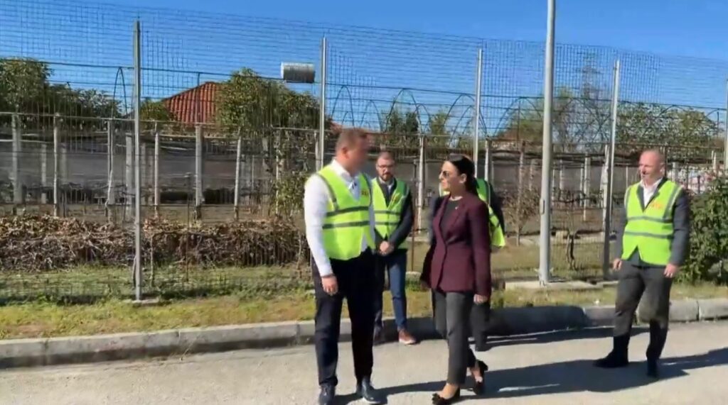 Balluku inspekton nënstacionin ‘Tirana 2’: Rritje e sigurisë së furnizimit dhe plane për linjën nënujore me Italinë