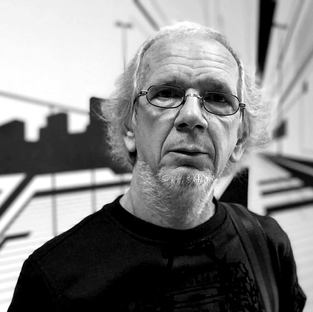 Bashkim Zahaj: Performanca arti si instalacione të përkohshme mund të bëhen kudo, por jo mbi vepra të dikujt tjetër