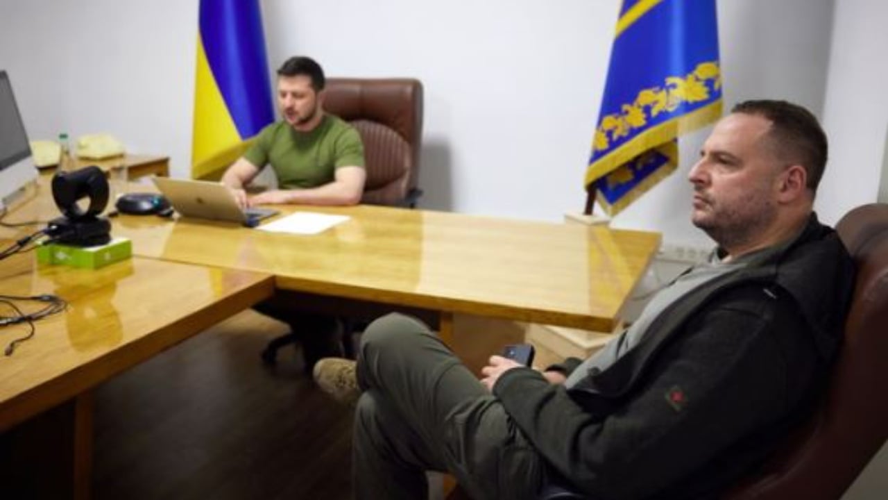 Bastisja e apartamentit të këshilltarit të lartë të Zelenskyt/ Ja kush është Yermak, një nga figurat më me ndikim në Ukrainë