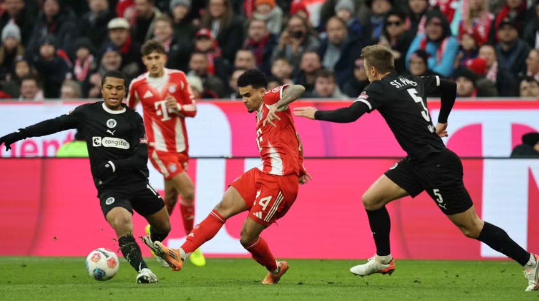 Bayern “harron” Arsenalin, por fiton vetëm në frymën e fundit ndaj St.Pauli (video)