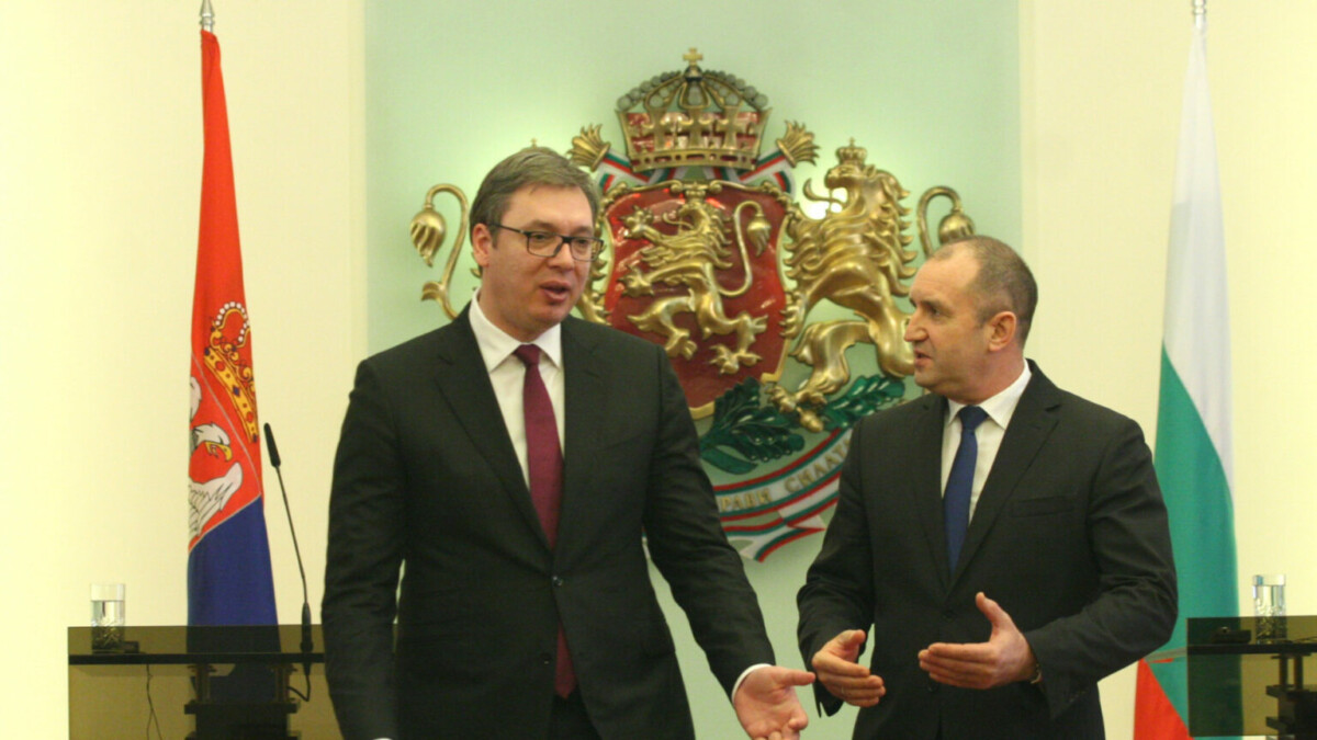 “BE duhet ta trajtojë këtë problem seriozisht”/ Presidenti i Bullgarisë Radev, thirrje: Serbia mund të kërcënojë…