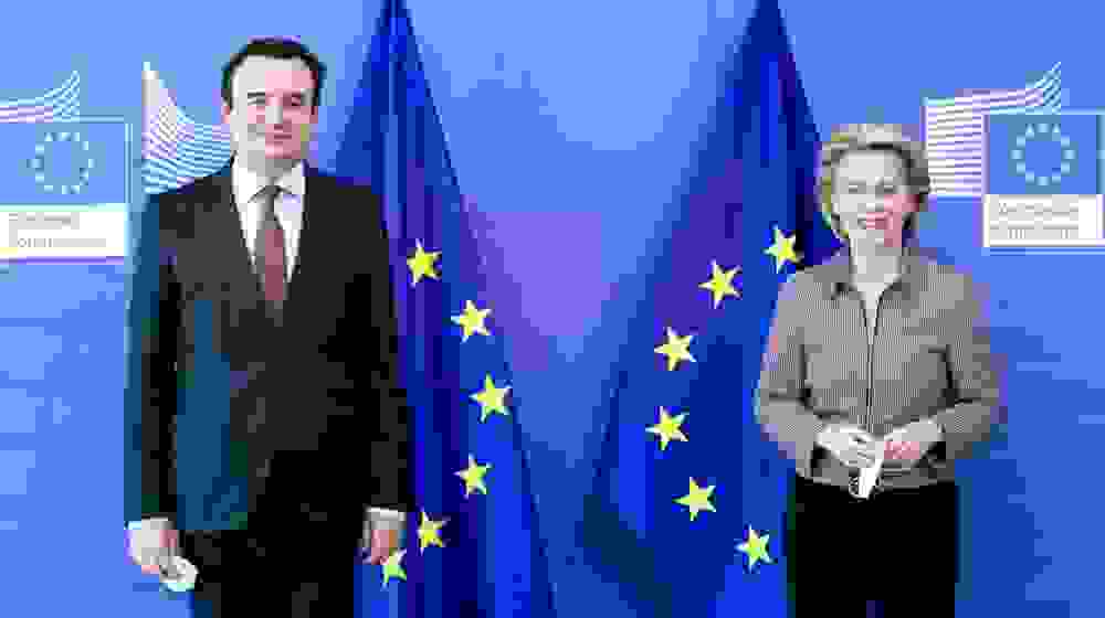 BE ka filluar heqjen graduale të masave kundër Kosovës