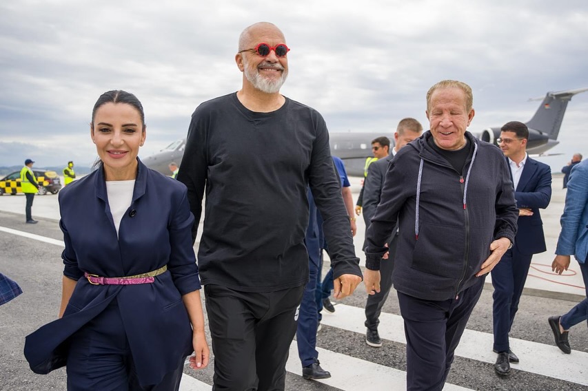 Behgjet Pacolli konfirmon farsën me garën për Aeroportin e Vlorës