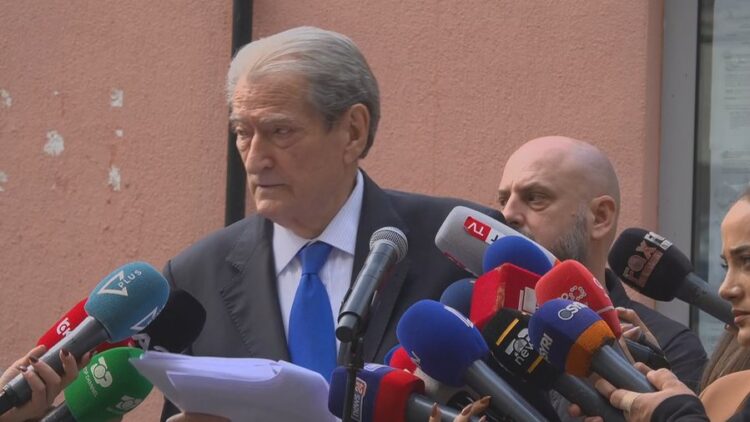 Berisha del nga SPAK, lexon mesazhin që i la Altin Dumanit