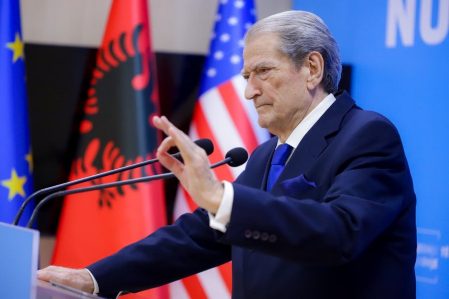 Berisha: Dje nuk kishim thirrur protestë, por ‘Foltoren e parë parlamentar-qytetare’