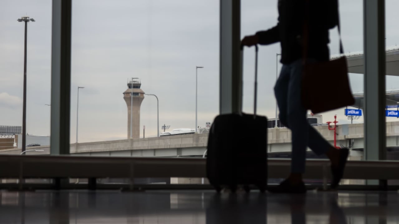 Bllokimi i qeverisë amerikane, SHBA do shkurtojë fluturimet në 40 aeroporte