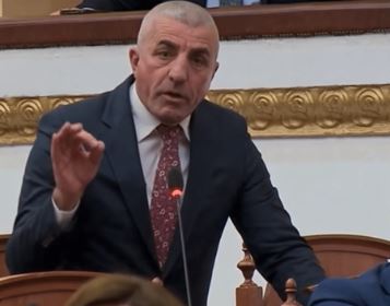 ‘Buxheti 2026 nuk i përket qytetarëve’, Likaj: Kontrollohet nga Rama dhe Balluku