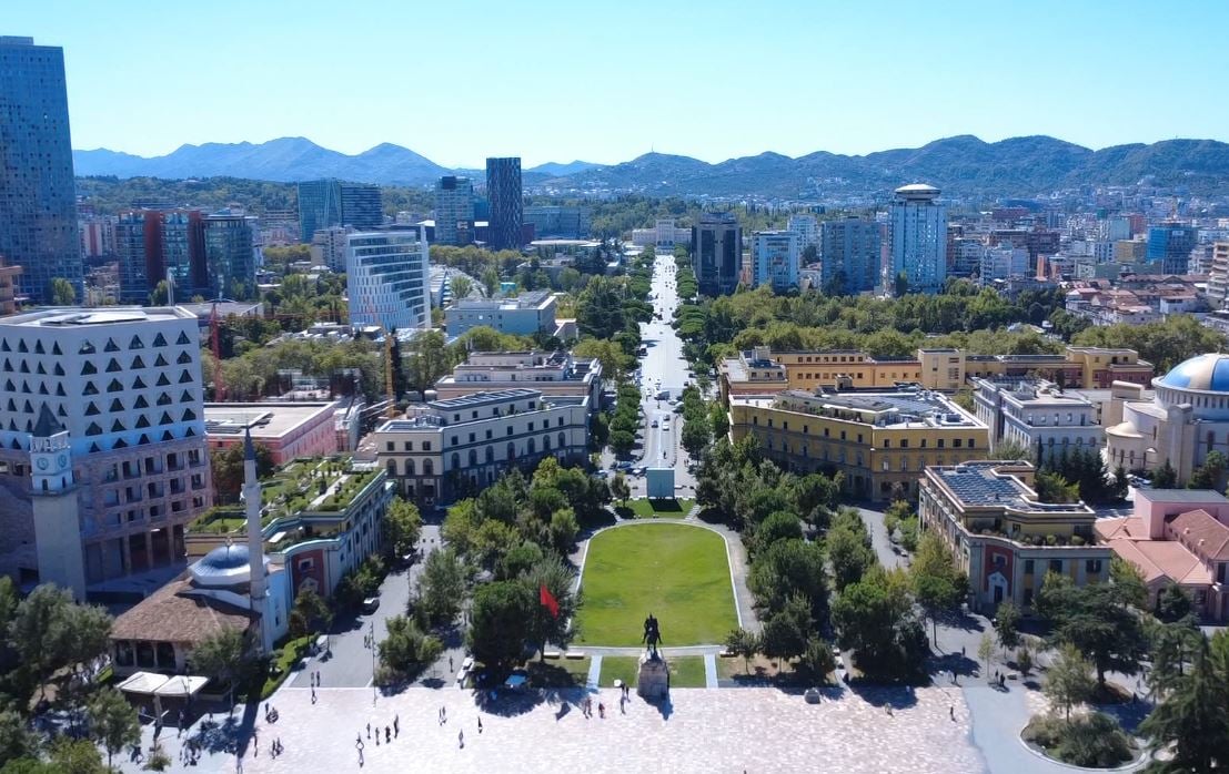 Buxheti “fiton” nga rritja e pagës/ Ekspertët: Do të shtohen paratë për skemat e pensioneve. Indeksimi do të ndiqet çdo vit