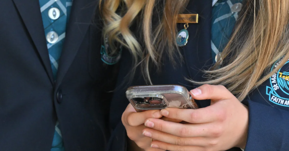 Caktohet data për largimin e të miturve nga rrjetet sociale në Australi, “Meta” nis mbylljen e llogarive