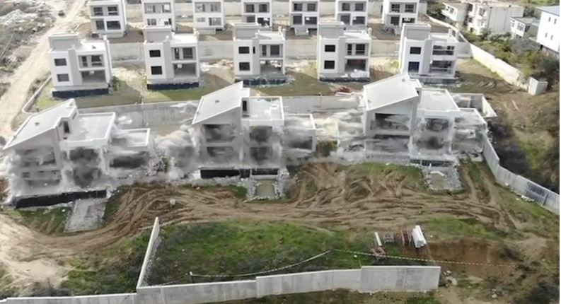 Çfarë ndodhi? Shkatërrohen me tritol tri vila luksoze në pronësi të ish-deputetit