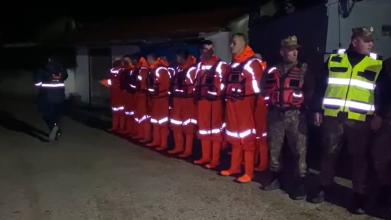 Dalja nga shtrati i lumit Seman, ministri i mbrojtjes monitoron nga afër situatën në Mbrostar të Fierit