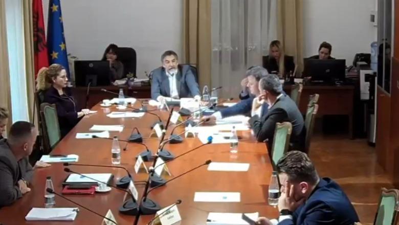 Debat te ‘Çështjet e Brendshme’/ Noka e ofendon, Çuçi kërkon përjashtimin e tij me 10 ditë: Do marrim masa