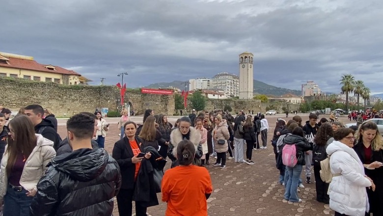 Dhuna ndaj grave, 80% e njohjeve janë online dhe shoqërohen me presione psikologjike