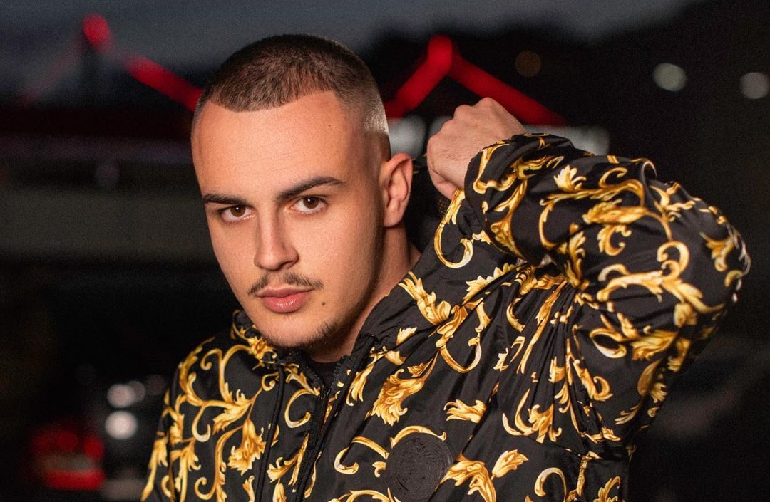 Don Xhoni zbulon partneren e tij? Postimi që bëri lëmsh rrjetin