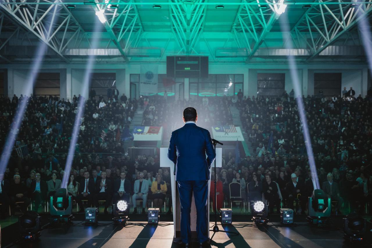 Dorëheqja e një të riu në politikën kosovare…për t’i hapur rrugë një më të riu