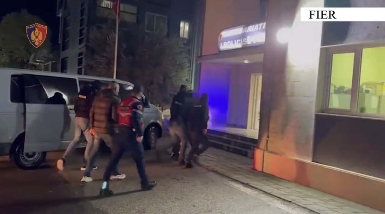 DVP Fier/ Operacioni për kapjen e personave në kërkim dhe goditjen e paligjshmërisë – Arrestohen dhe procedohen disa shtetas