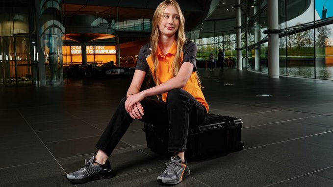 E bija e kampionit të botës bashkohet me McLaren