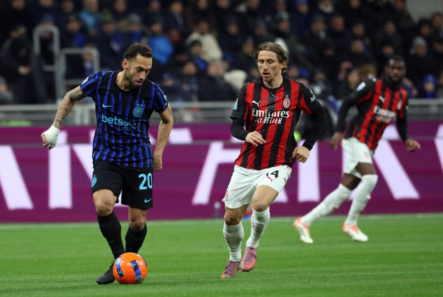 “E do futbollin si të ishte një fëmijë”! Rabiot nuk i ndal lëvdatat për Luka Modriç: Më mahnit me dëshirën që tregon